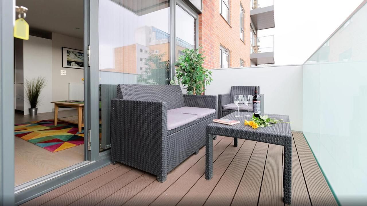 Esquire Apartments Ealing Londres Extérieur photo